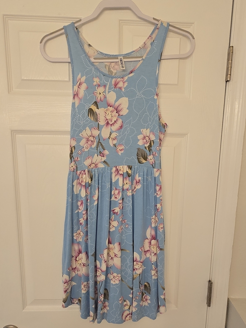 HIMONE S Blue Pink White Floral Knee Length Dress Sleeveless Pleated Round Neck